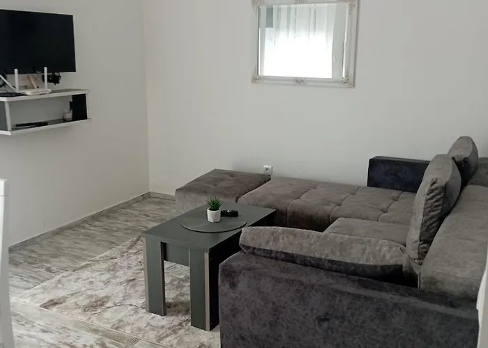 Leona D-1 * Дивчибаре